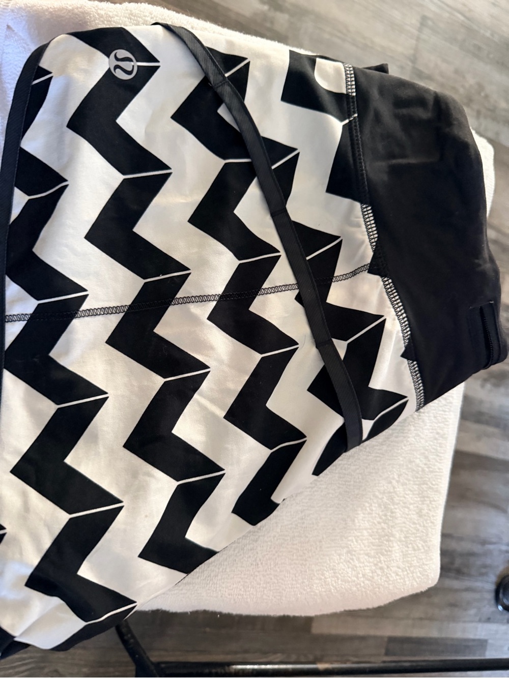 Lululemon Black & White Chevron Leggings